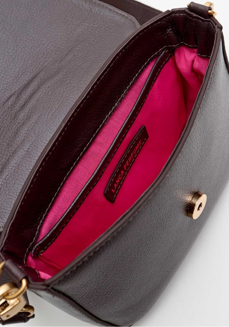 Bolsa Crossbody Couro Com Maxi Fivela - Lança Perfume