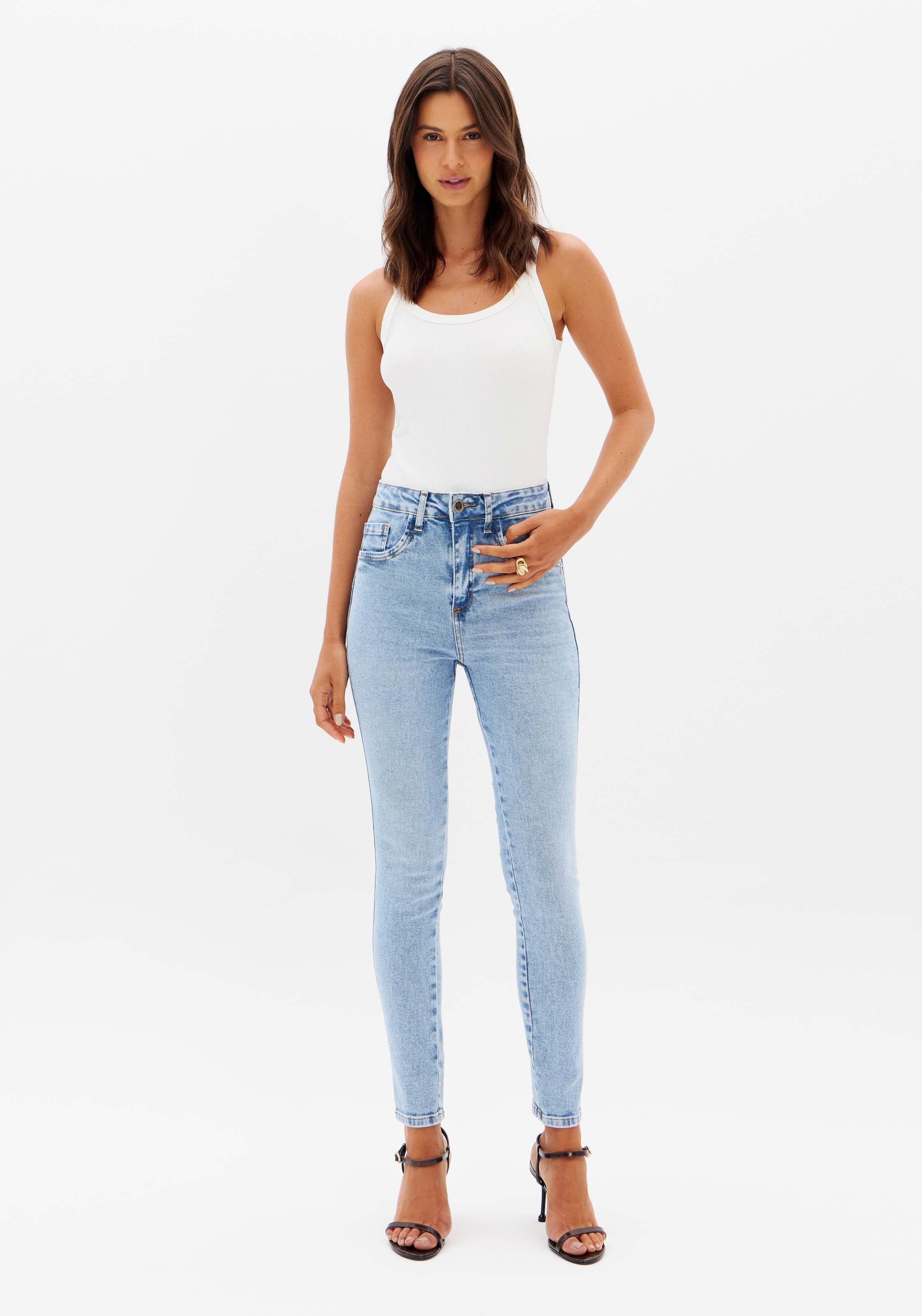Calça Jeans Skinny Ankle Com Bolso Bordado