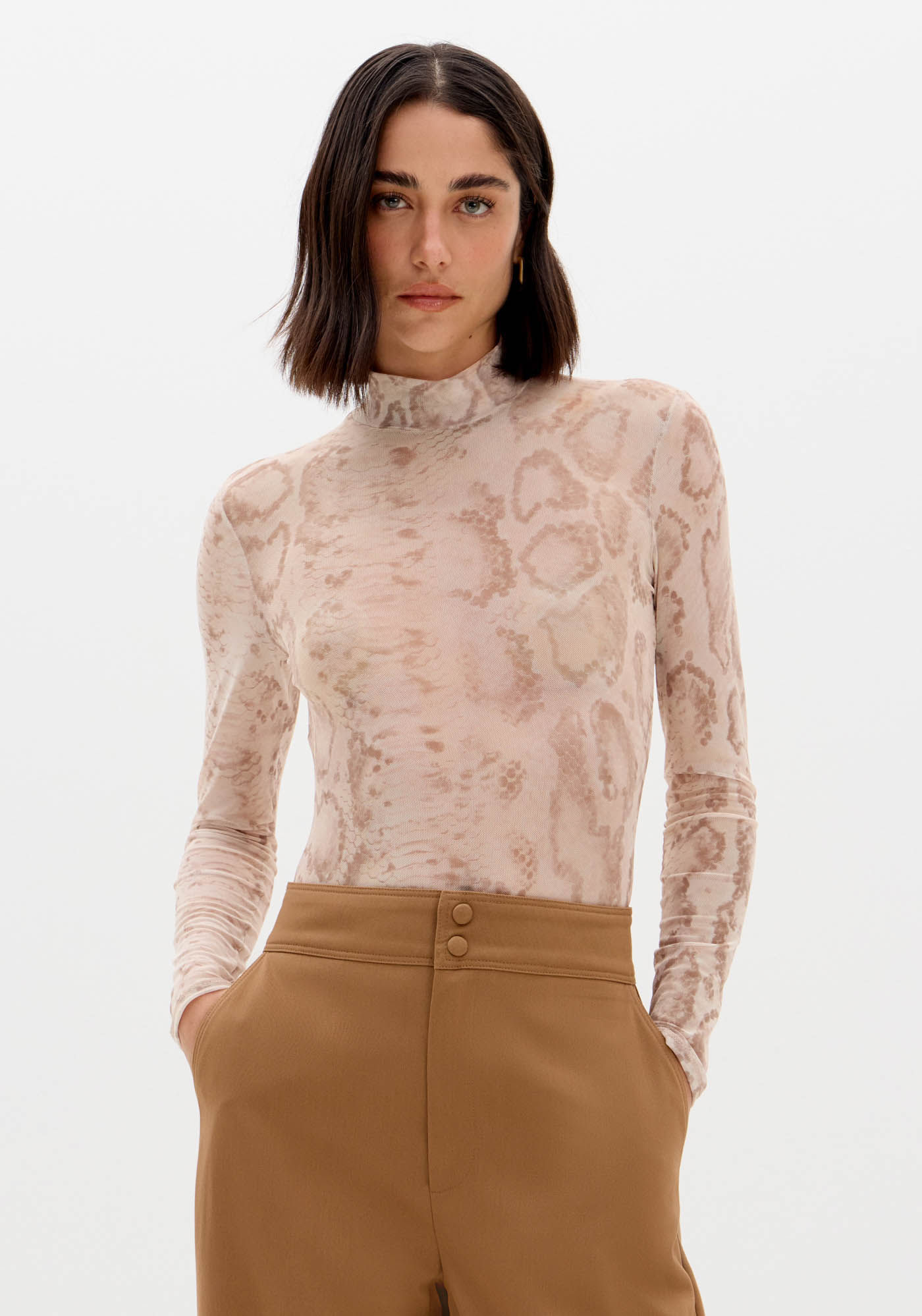 Blusa Manga Longa Tule Com Gola