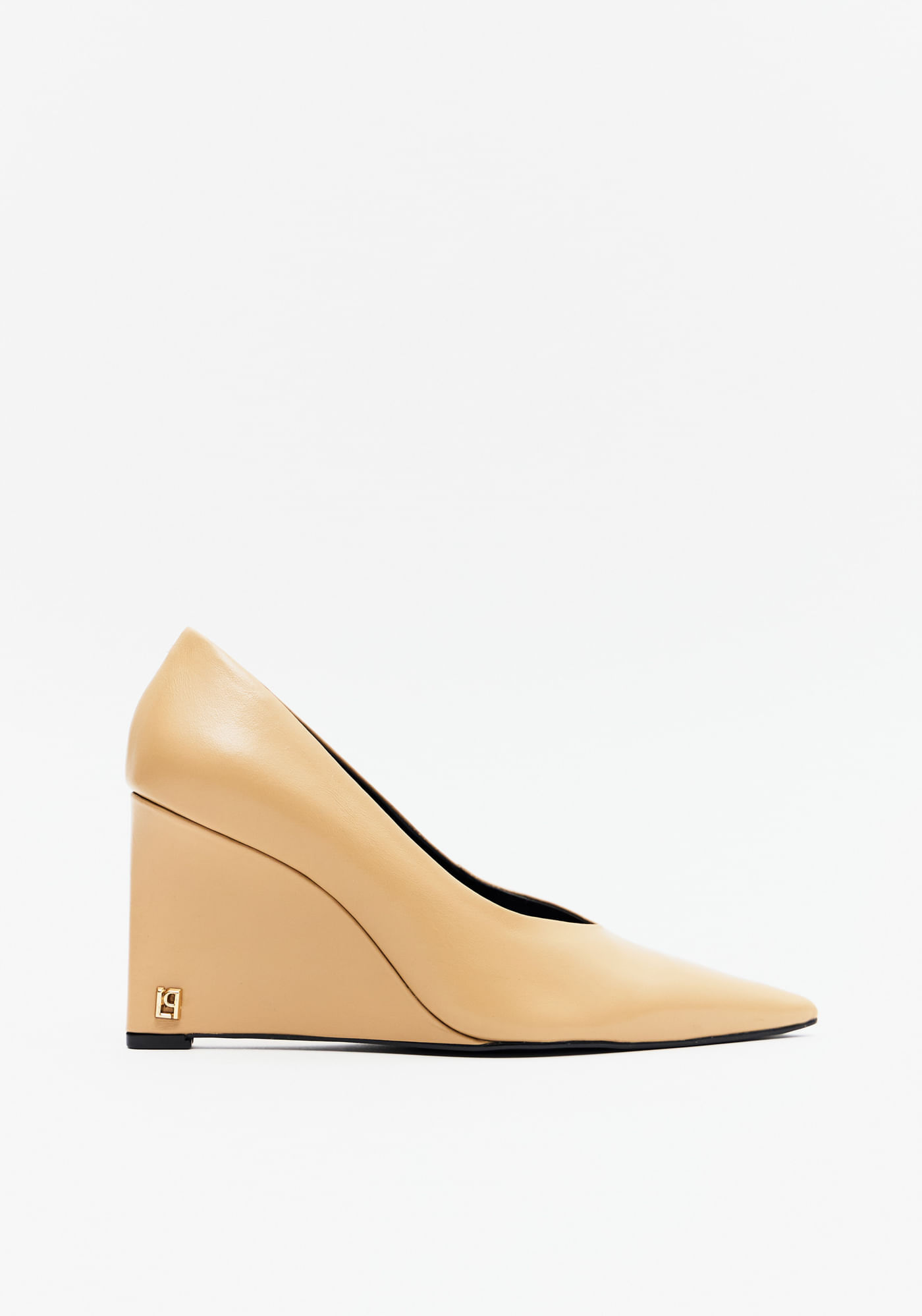 Scarpin Anabela De Couro Bico Fino