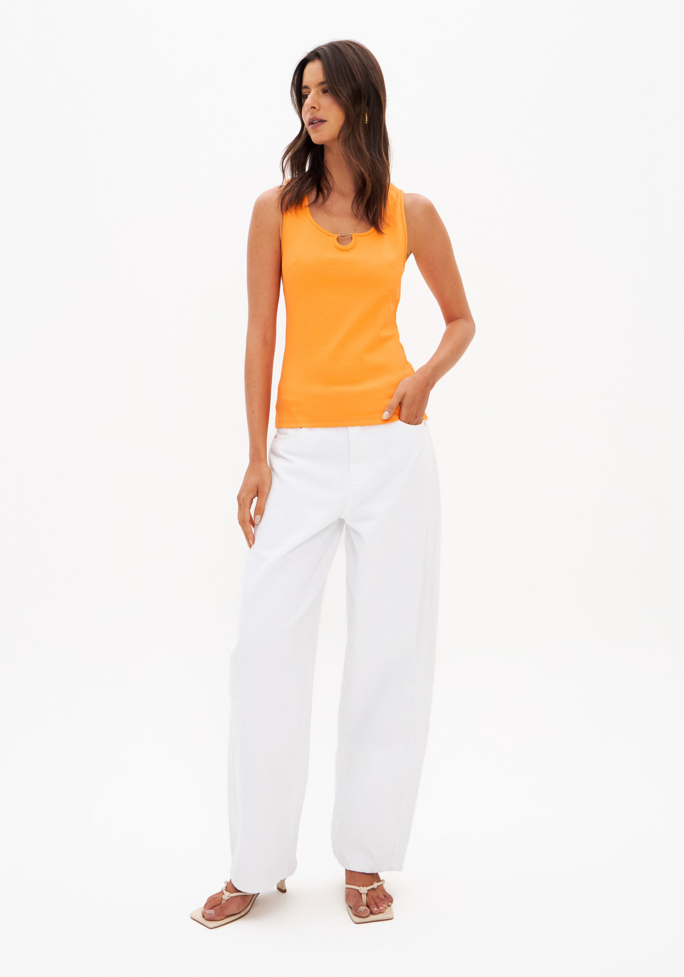 Blusa Sem Manga Decote Quadrado