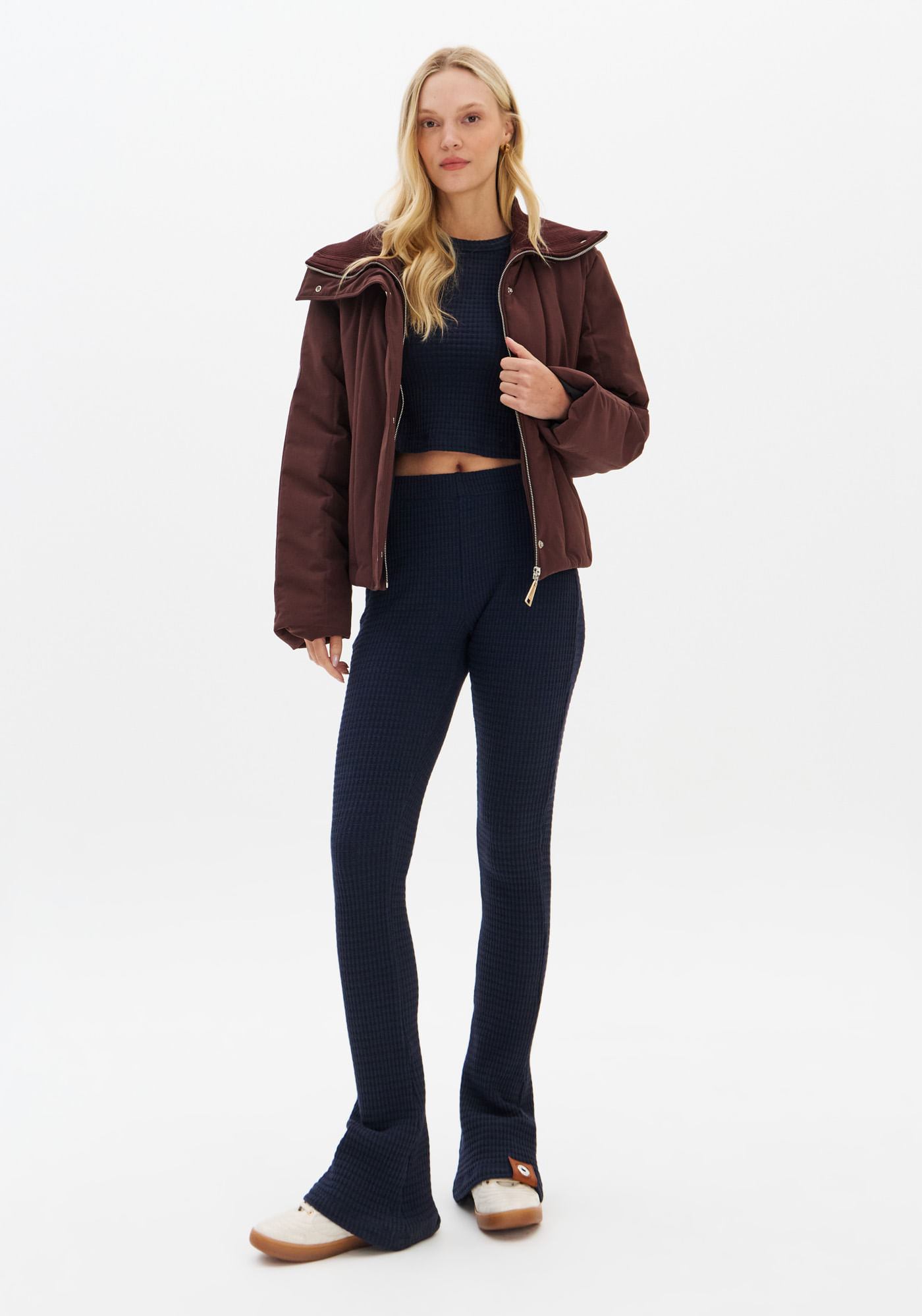 Calça Boot Cut Cintura Média