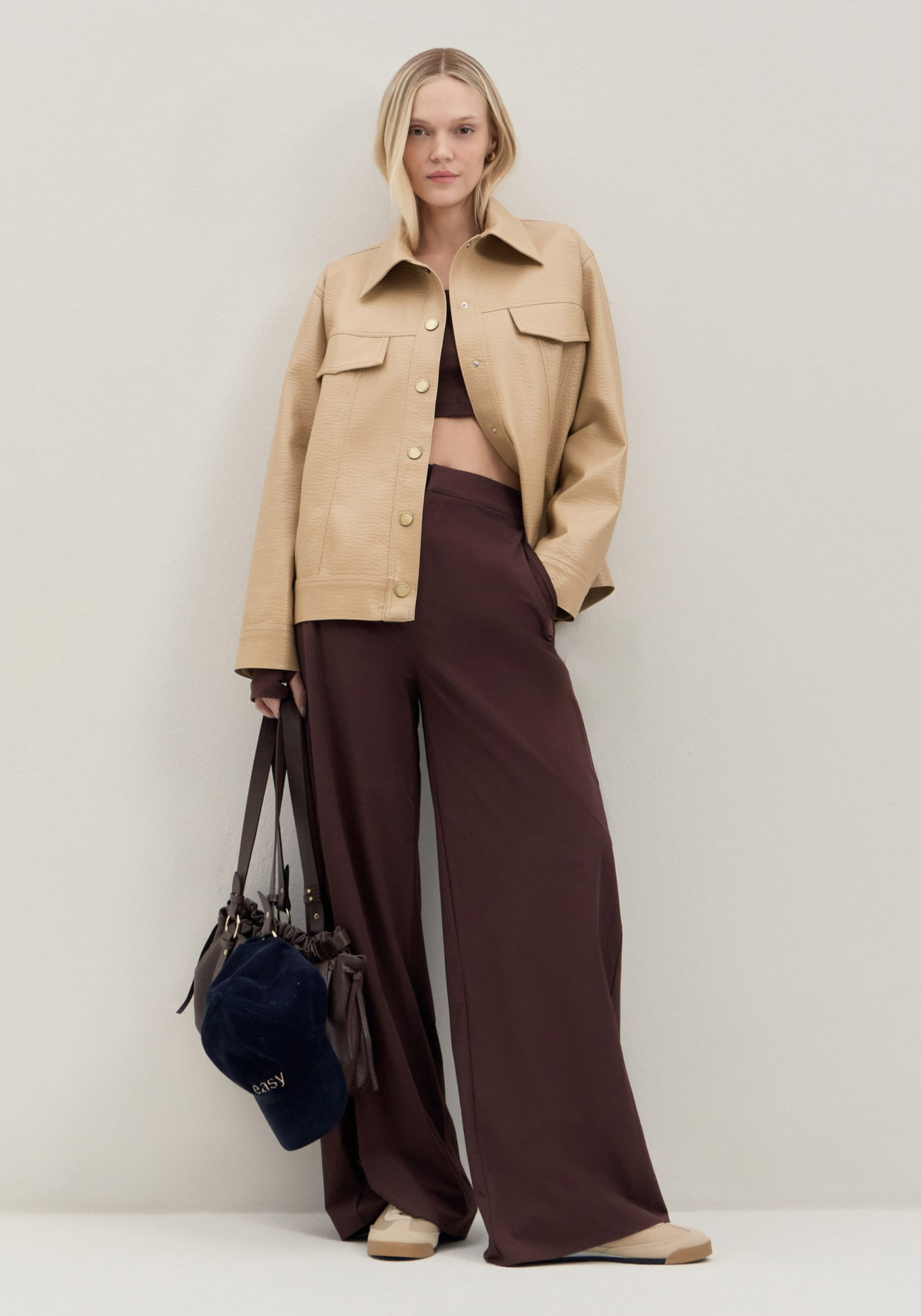 Calça Wide Leg Cintura Média
