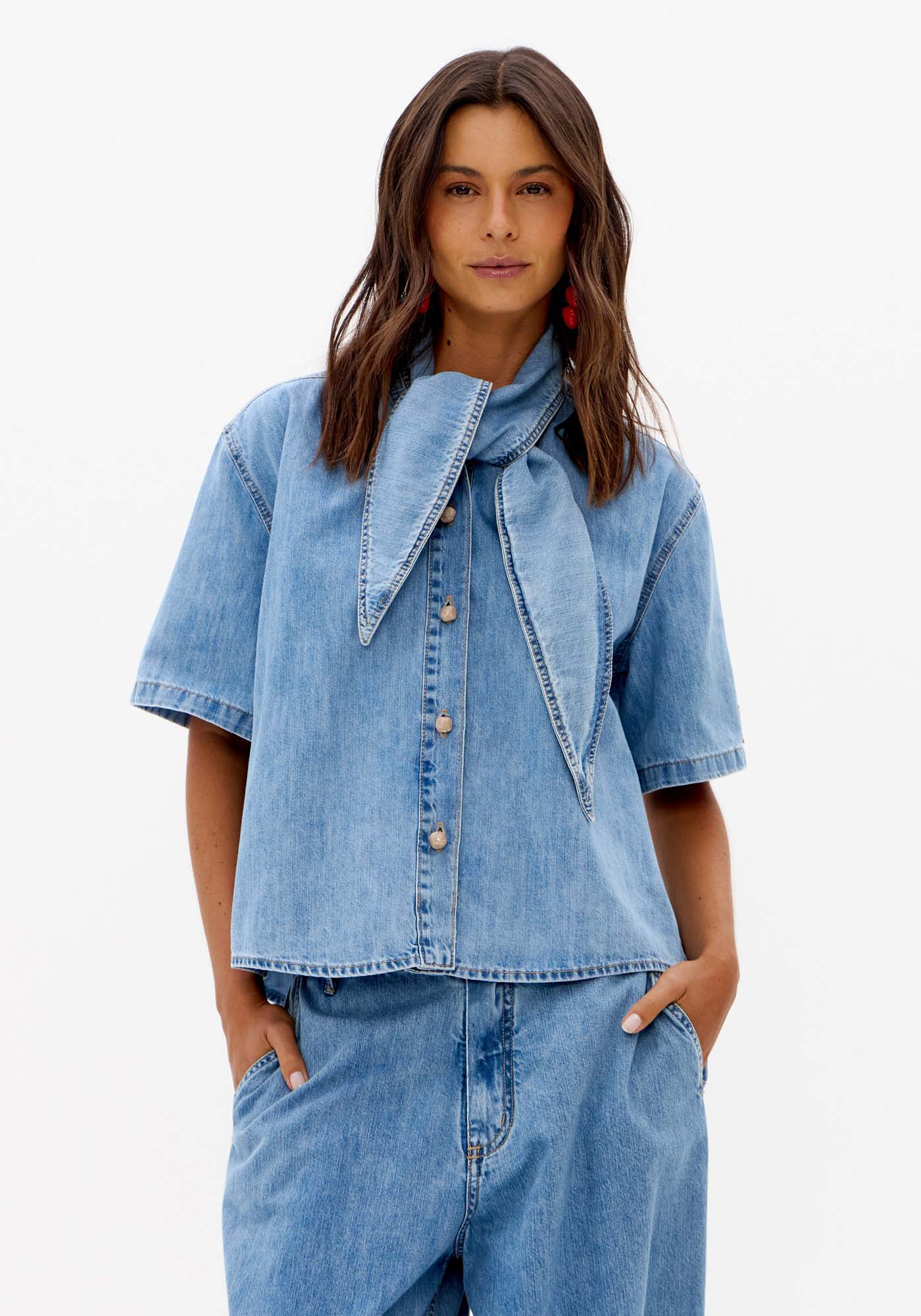 Camisa Jeans Com Amarração