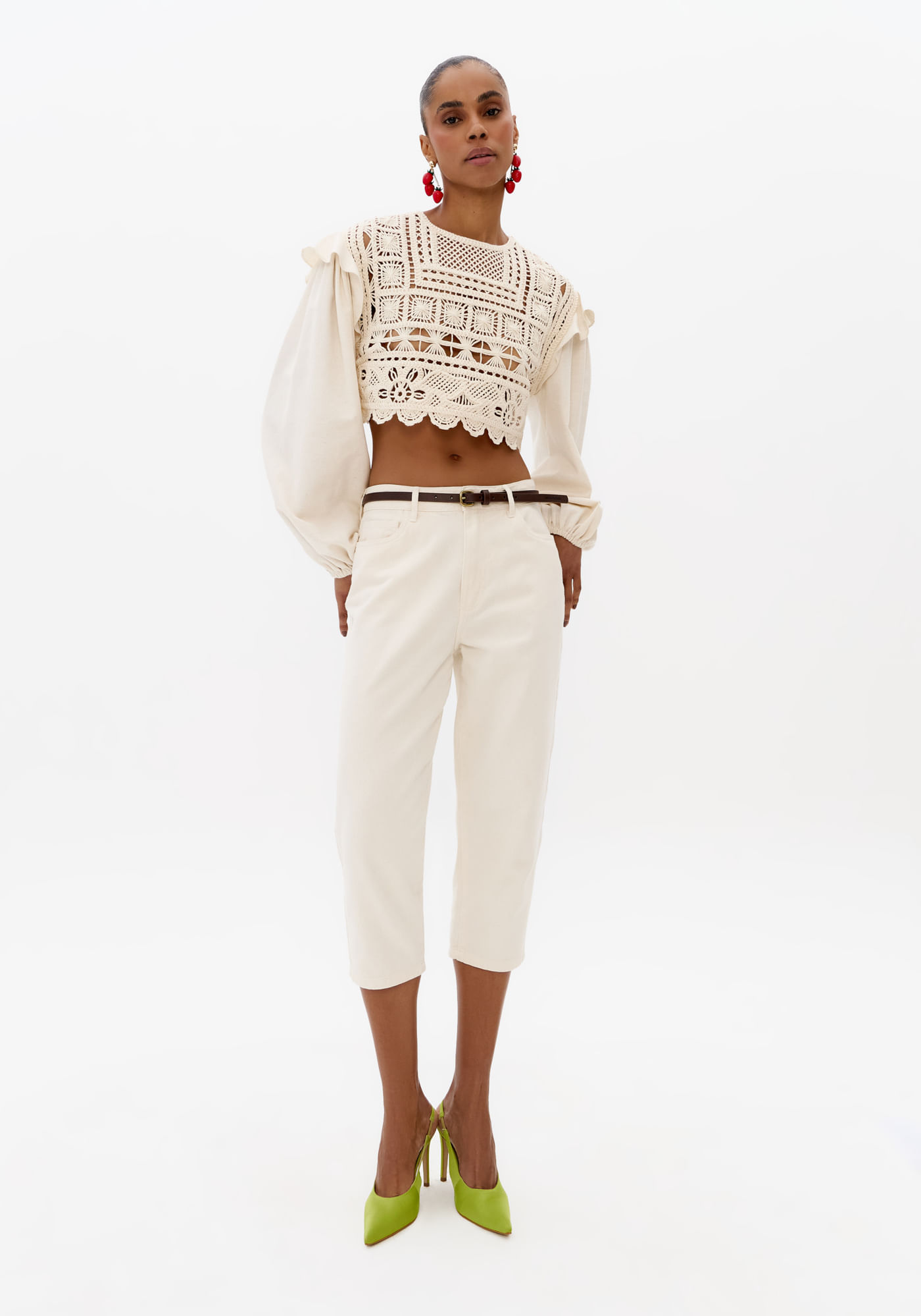 Calça Sarja Mom Cropped Cintura Alta