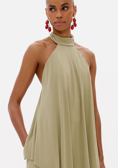 Blusa Gola Alta Com Metal Costas
