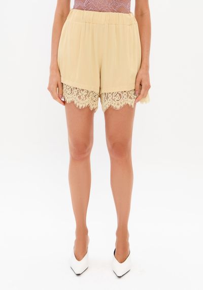 Short Com Renda Acetinado