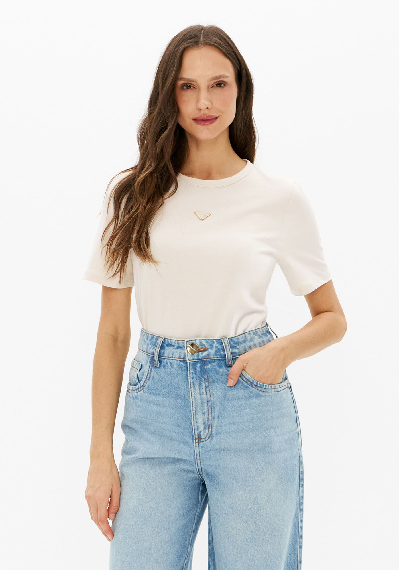 T-Shirt Manga Curta Com Placa