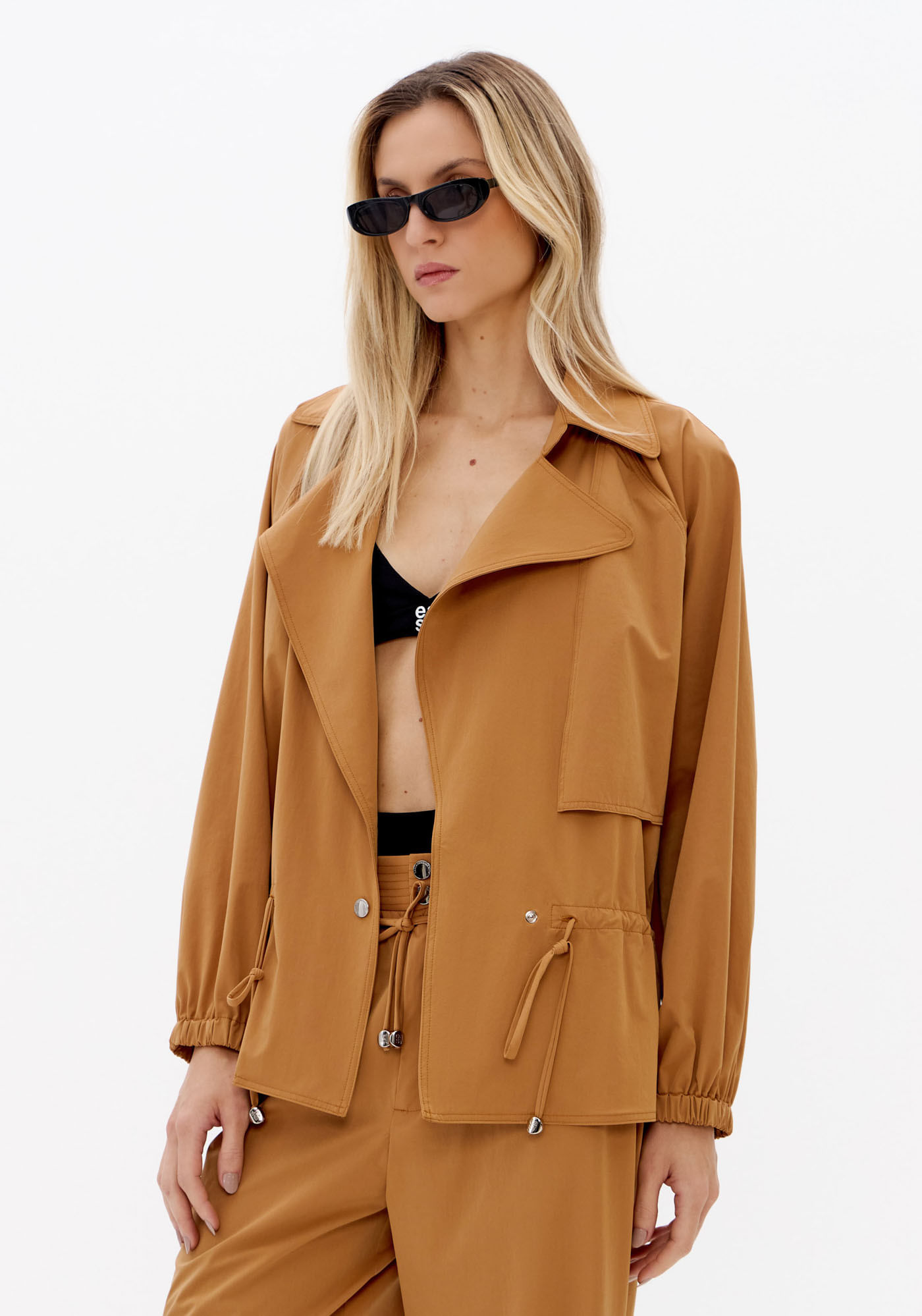 Parka Manga Longa Com Regulagem