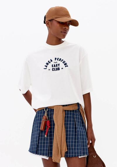 T-Shirt Oversized Com Bordado