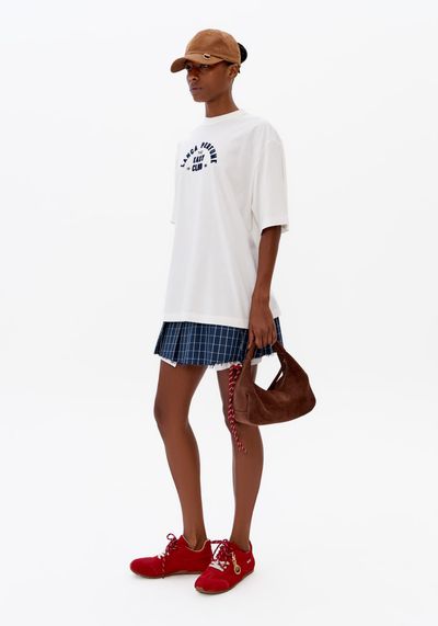 T-Shirt Oversized Com Bordado