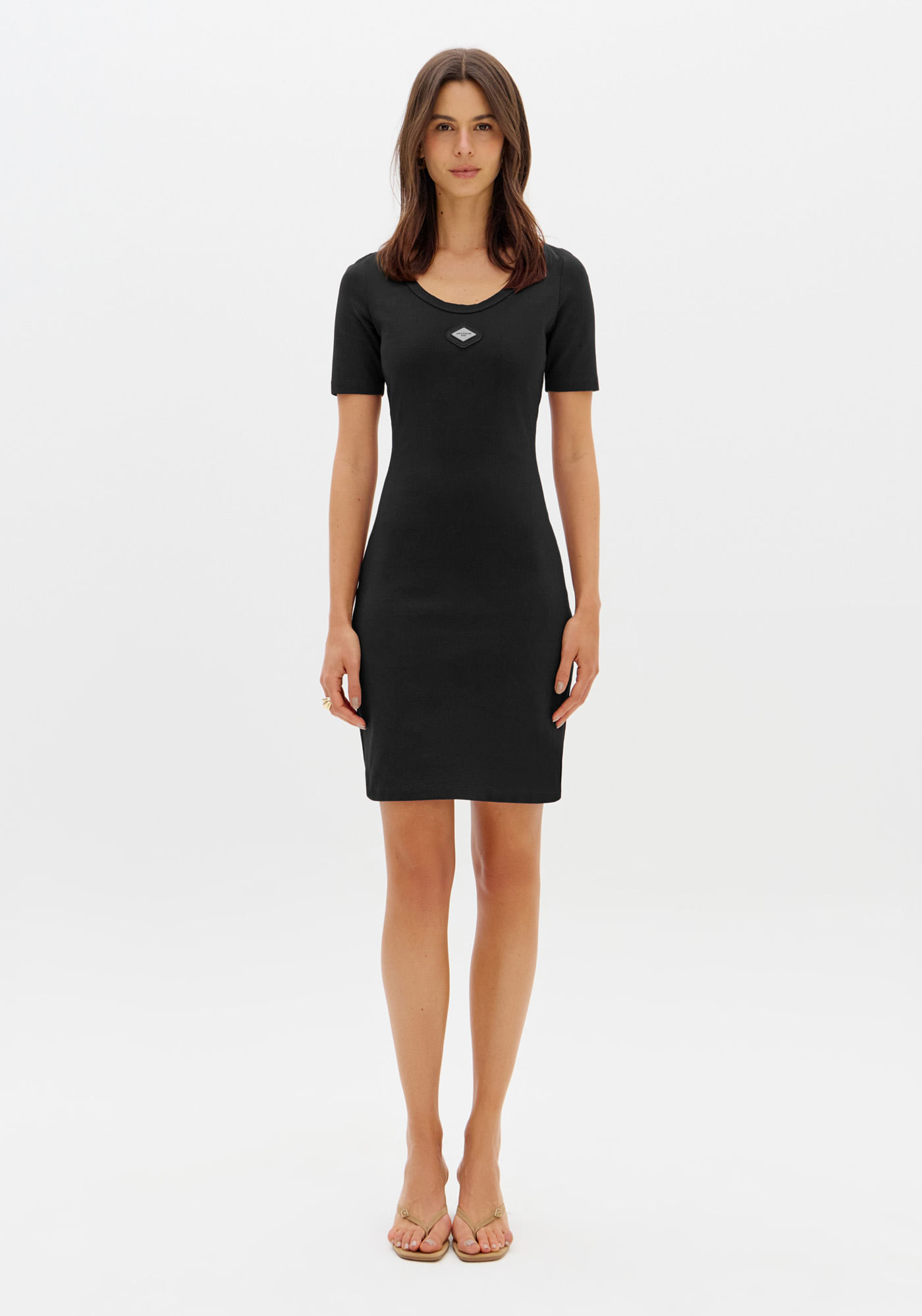 Vestido Curto Com Decote U