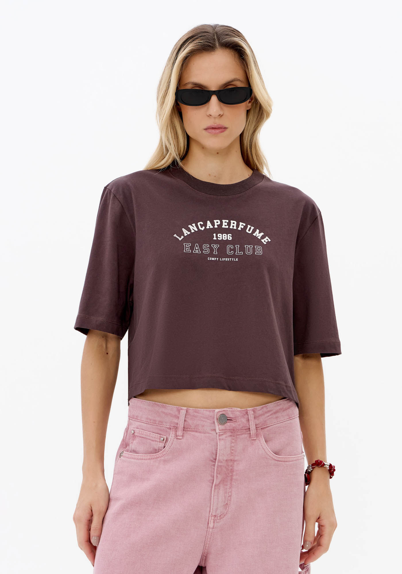 T-Shirt Cropped Com Estampa