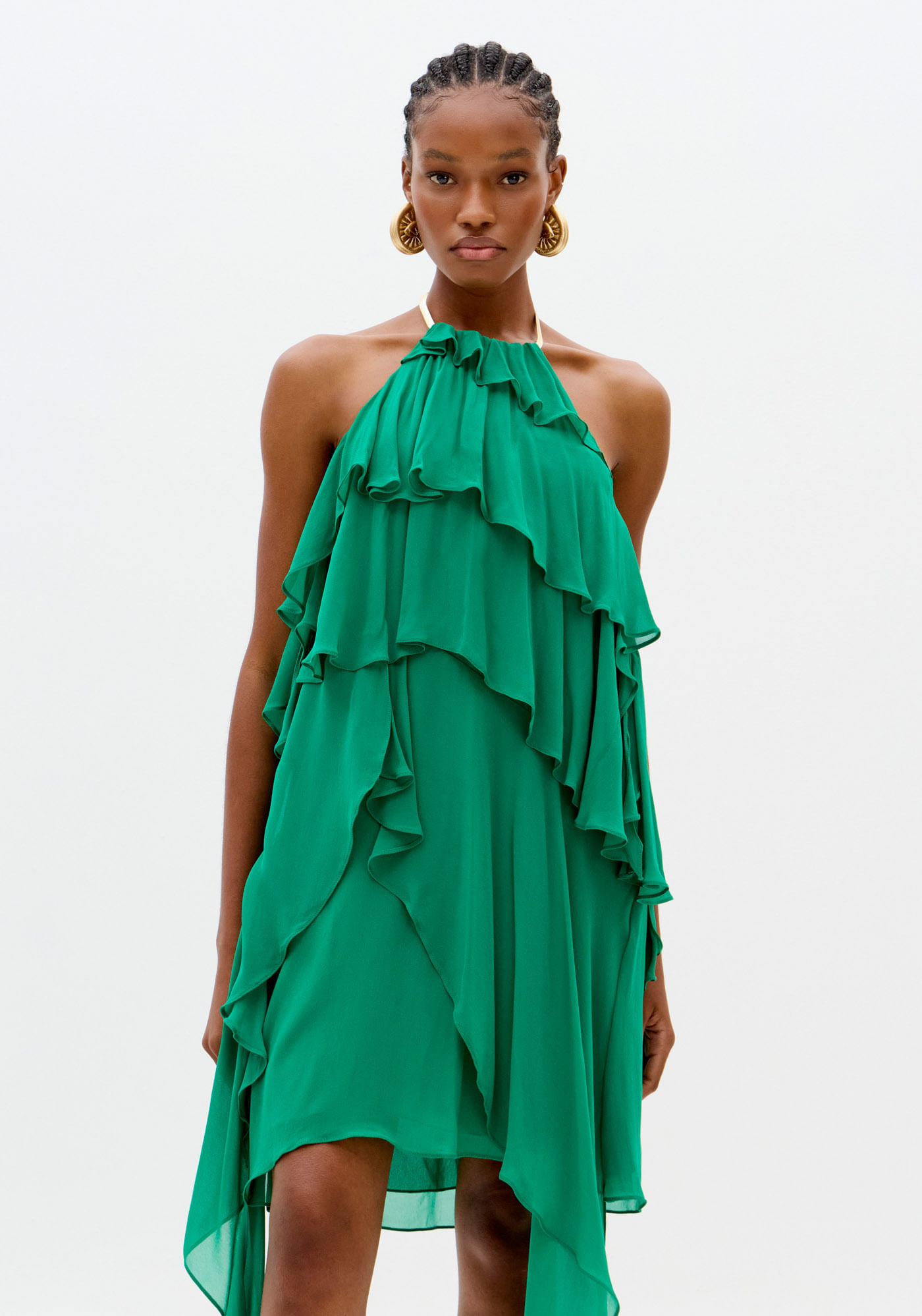 Vestido Curto Frente Única Com Camadas